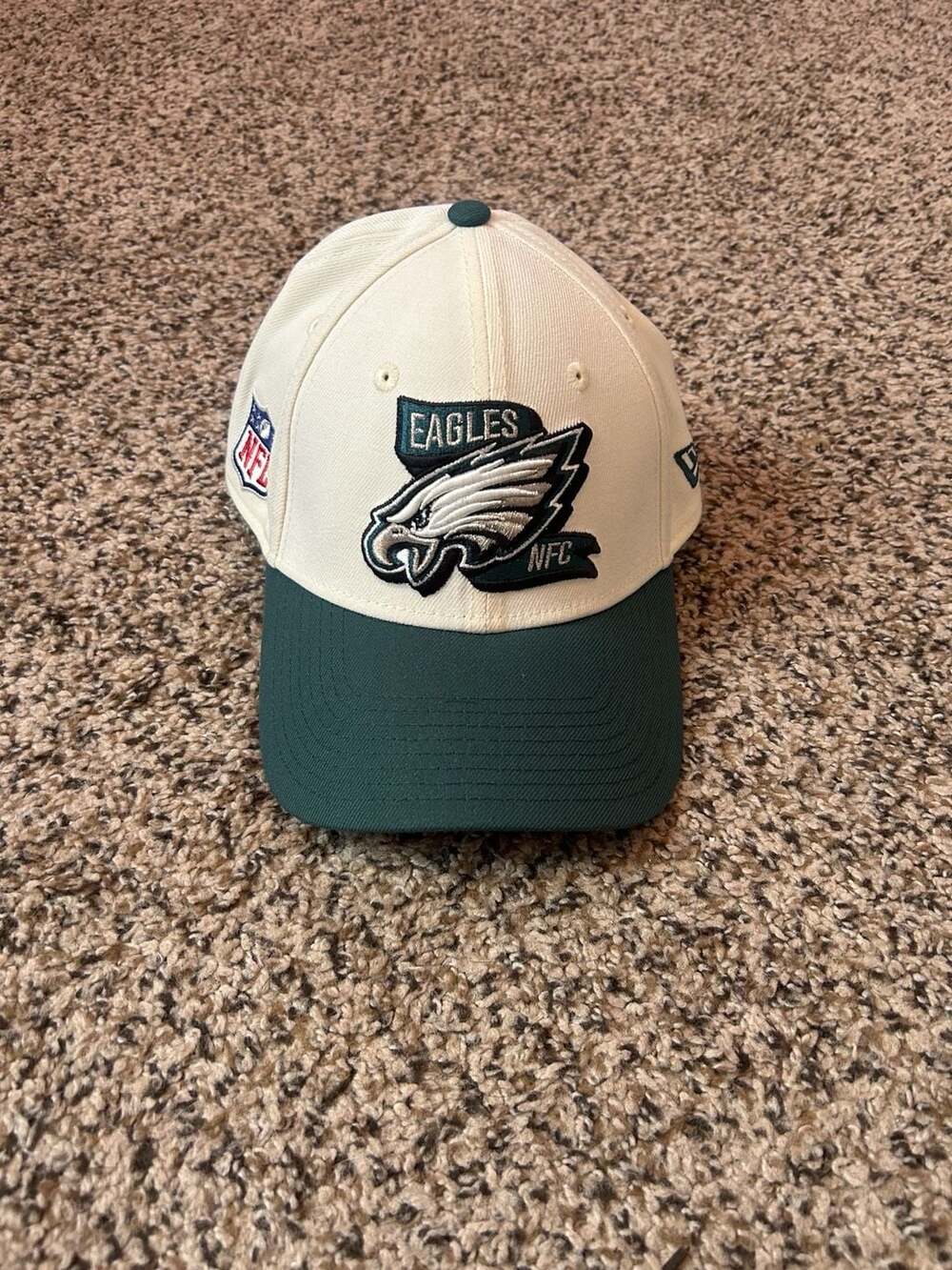 New Era Philadelphia Eagles NFL Sideline 39THIRTY Stretch Fit Hat